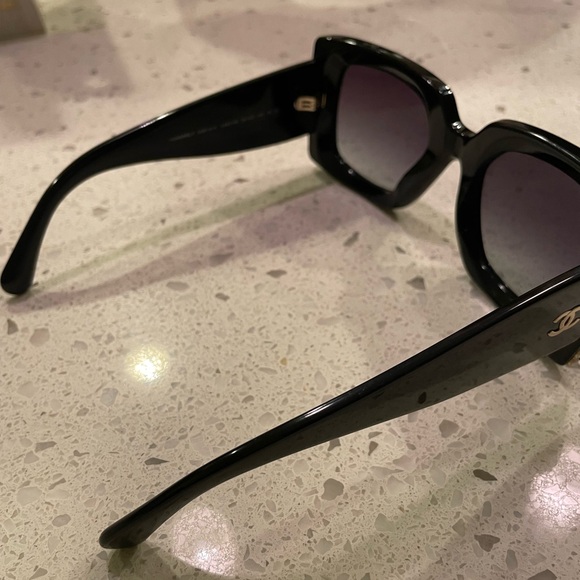 CHANEL Acetate Pearl Rectangle Sunglasses - Picture 7 of 10